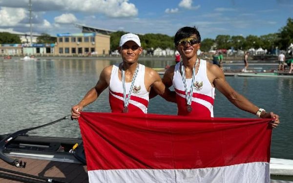 Pasangan pedayung Indonesia Rafiq Wijdan Yasir dan Ali Mardiansyah(Instagram/@rowing_ina)