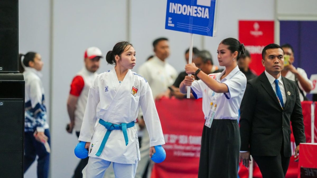 Leica Al Humaira Lubis tampil di nomor kumite +68kg putri karate Asian Games 2026 di Toyohashi Gymnasium, Nagoya