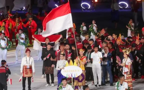 Kontingen Indonesia pada upacara pembukaan Asian Games 2026