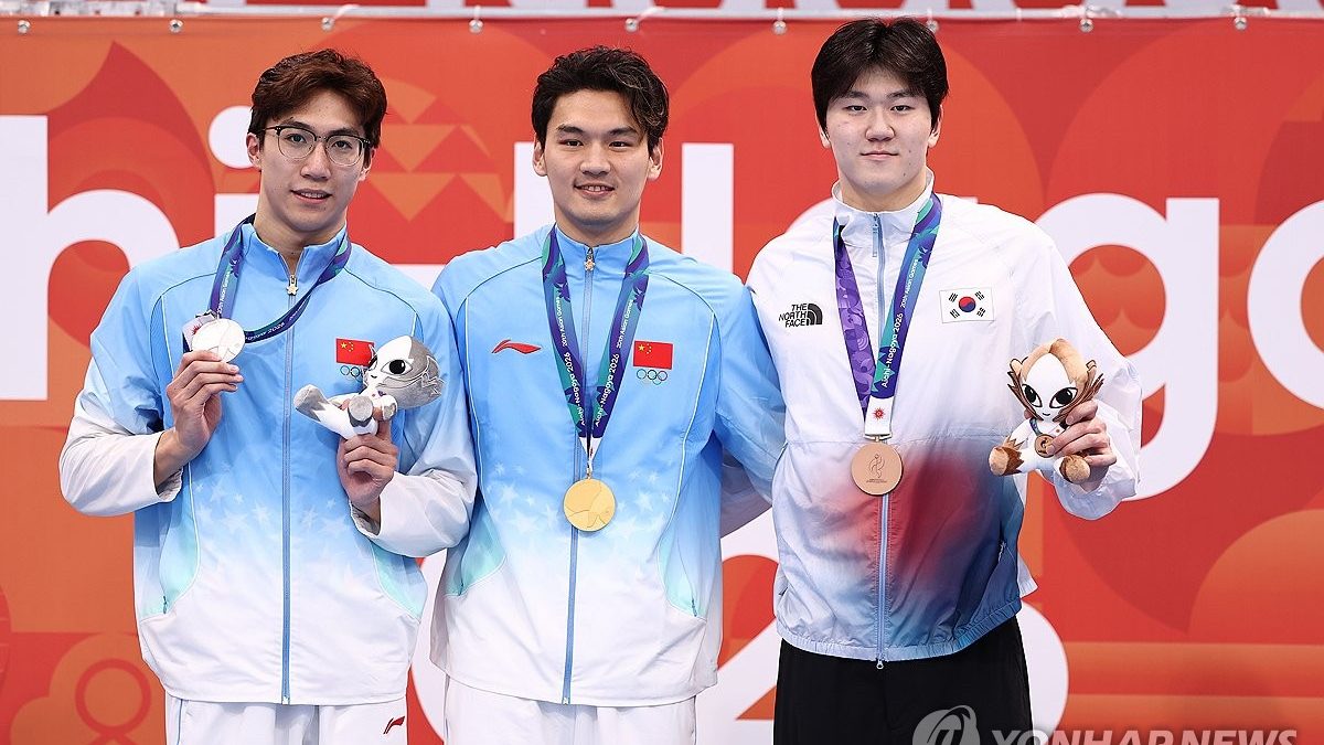 Podium 50 meter gaya punggung putra Asian Games 2026: Xu Jiayu emas, Wang Zicheng perak, Yoon Jihwan perunggu