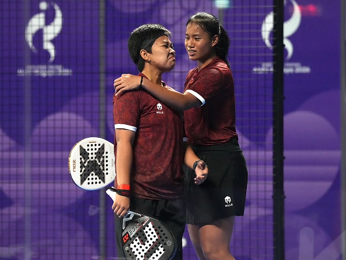 Fadona Kusumawati dan Fitriani Sabatini perak padel putri Asian Games 2026