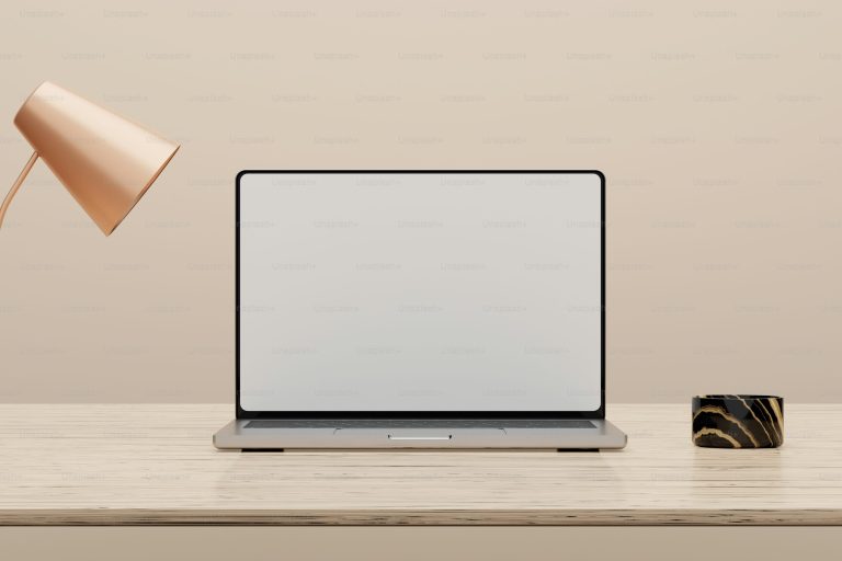 Microsoft Luncurkan Surface Laptop Ultra, Klaim Surface Terkuat yang Pernah Ada