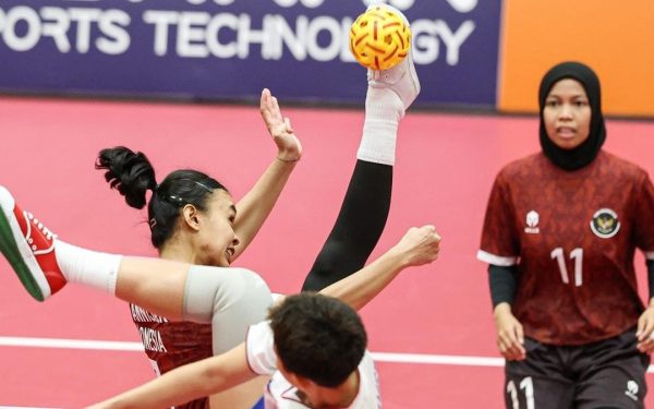 Aksi tim takraw quadrant putri Indonesia Asian Games 2026
